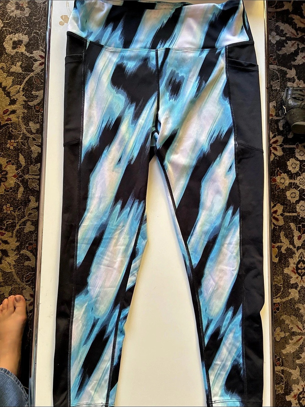 Rise by Lularoe Leggings Abstract Print in Blue & Black Large
